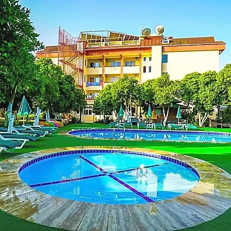 Castle Park 4*