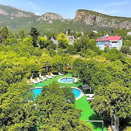 Castle Park Hotel